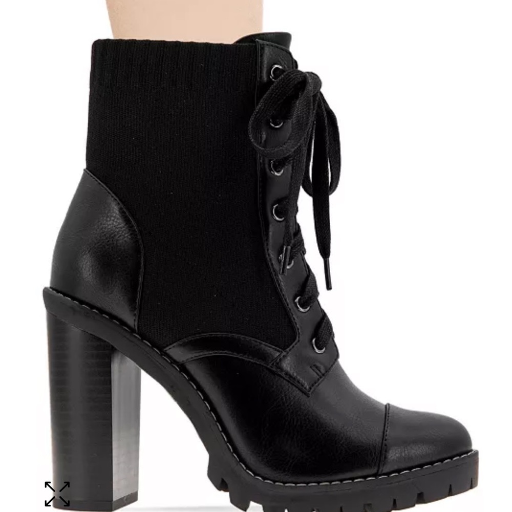 BCBG lace up, side zip boots black